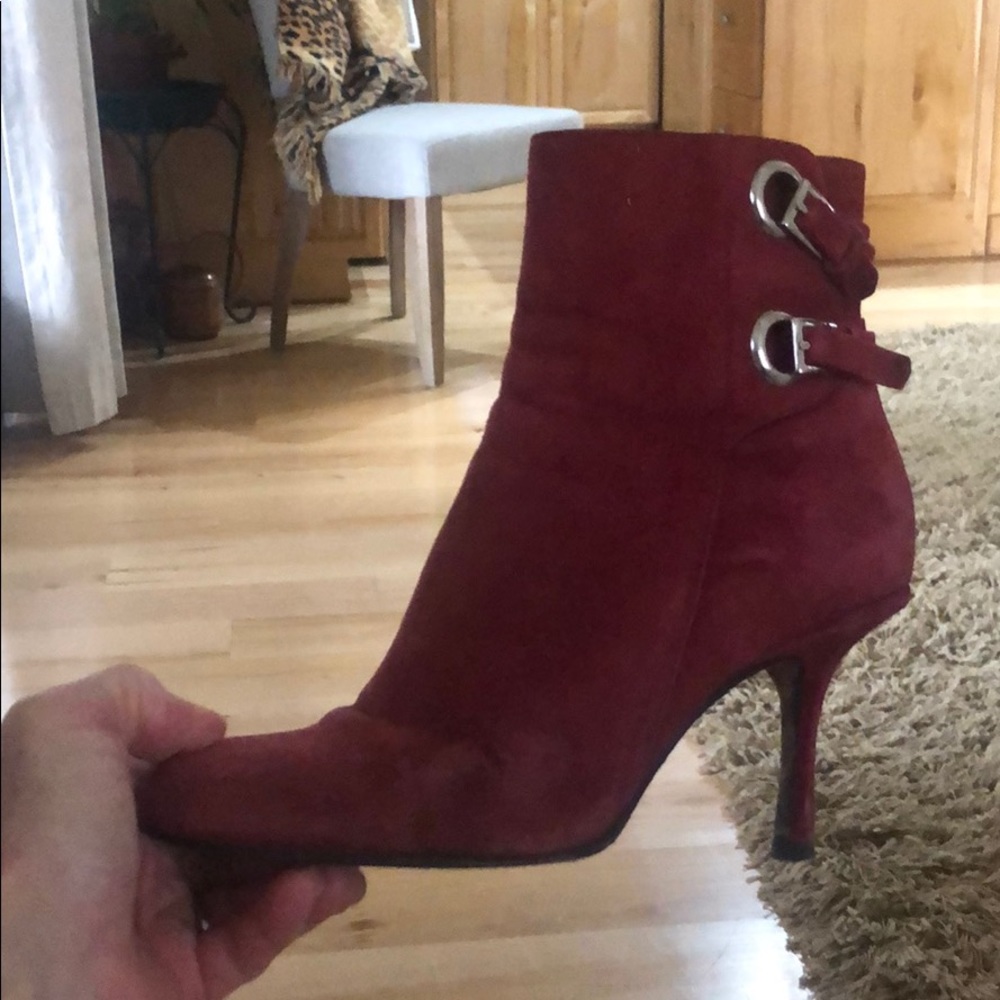 Boots - Picture 2 of 4